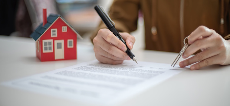 InfoMoney: Herdeiro que mora em imóvel pode garantir propriedade por usucapião; entenda