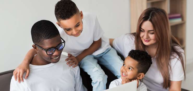 INR: Quarta Turma autoriza troca do sobrenome materno pelo dos pais socioafetivos em caso de multiparentalidade
